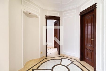 Apartamento para alugar com 336m², 4 quartos e 5 vagas Apartamento para alugar com 336m², 4 quartos e 5 vagassaleta