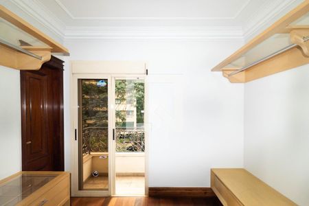 Apartamento para alugar com 336m², 4 quartos e 5 vagas Apartamento para alugar com 336m², 4 quartos e 5 vagasQuarto 2