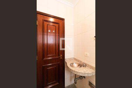 Apartamento para alugar com 336m², 4 quartos e 5 vagas Apartamento para alugar com 336m², 4 quartos e 5 vagasBanheiro