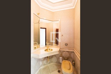 Apartamento para alugar com 336m², 4 quartos e 5 vagas Apartamento para alugar com 336m², 4 quartos e 5 vagasBanheiro