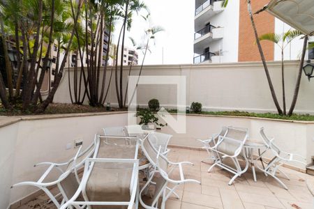 Apartamento para alugar com 336m², 4 quartos e 5 vagas Apartamento para alugar com 336m², 4 quartos e 5 vagasÁrea comum