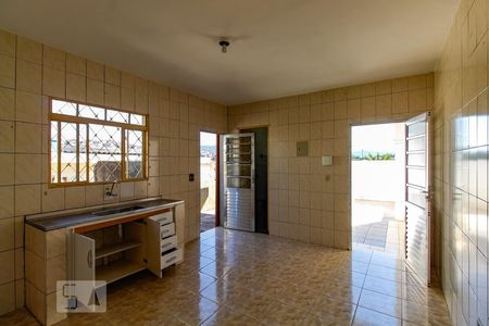 Cozinha de casa para alugar com 1 quarto, 200m² em Jardim Rosana, Guarulhos