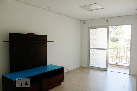 Sala de casa de condomínio à venda com 3 quartos, 88m² em Jardim Umuarama, São Paulo