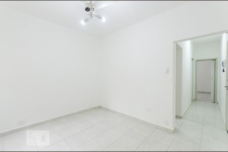 Sala de apartamento para alugar com 1 quarto, 43m² em Boqueirão, Santos