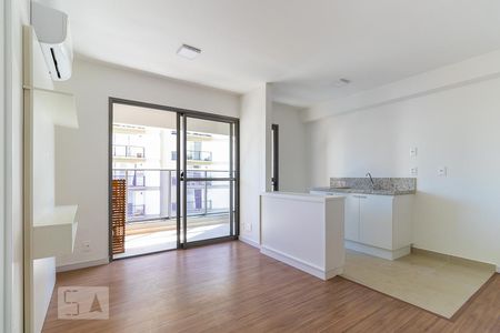 Sala de apartamento para alugar com 1 quarto, 45m² em Cambuí, Campinas