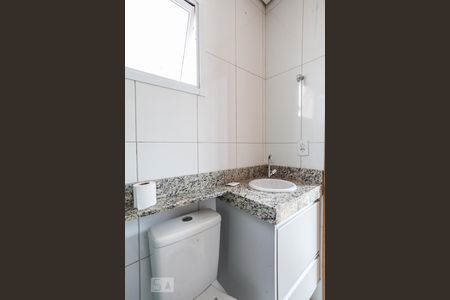 Banheiro de apartamento para alugar com 1 quarto, 40m² em Vila São Pedro, Santo André