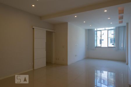 Sala de apartamento à venda com 3 quartos, 122m² em Copacabana, Rio de Janeiro