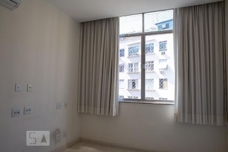 Quarto 1 de apartamento à venda com 3 quartos, 122m² em Copacabana, Rio de Janeiro