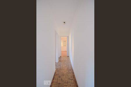 Corredor de apartamento para alugar com 2 quartos, 78m² em Azenha, Porto Alegre