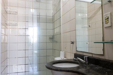 Banheiro de apartamento para alugar com 1 quarto, 34m² em Norte (águas Claras), Brasília