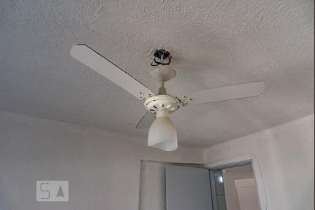 Ventilador de casa para alugar com 2 quartos, 42m² em Vila Caraguatá, São Paulo