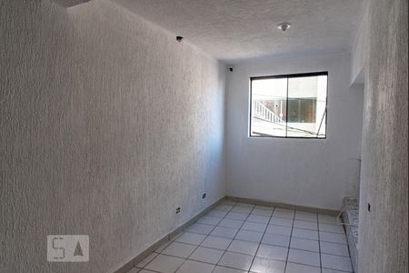 Quarto 1 de casa para alugar com 2 quartos, 42m² em Vila Caraguatá, São Paulo
