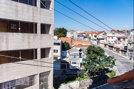 Vista do quarto 1 de casa para alugar com 2 quartos, 42m² em Vila Caraguatá, São Paulo