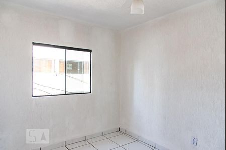 Quarto 2 de casa para alugar com 2 quartos, 42m² em Vila Caraguatá, São Paulo