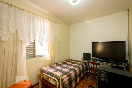 Quarto 2 de casa à venda com 3 quartos, 180m² em Vila Curuçá, Santo André