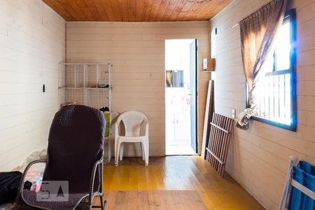 Suíte  de casa à venda com 3 quartos, 80m² em Estância Velha, Canoas