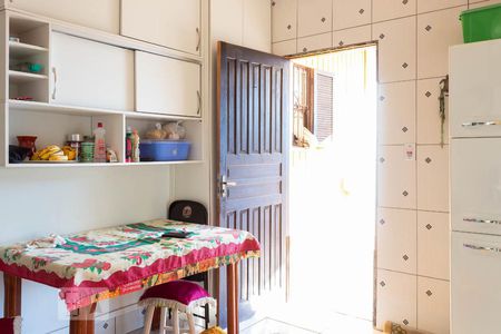 Cozinha de casa à venda com 3 quartos, 80m² em Estância Velha, Canoas