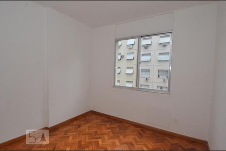 Quarto 1 de apartamento para alugar com 2 quartos, 117m² em Copacabana, Rio de Janeiro