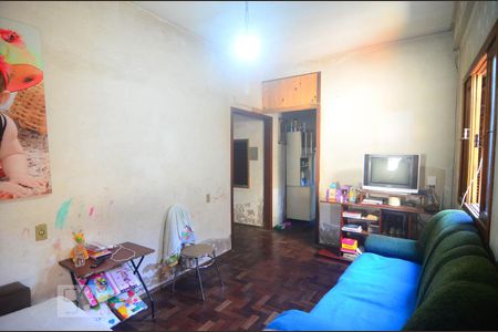 Sala de casa à venda com 2 quartos, 155m² em Rio Branco, Canoas