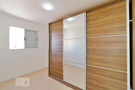 Quarto 1 de apartamento para alugar com 2 quartos, 49m² em Parque Albina, Taboão da Serra