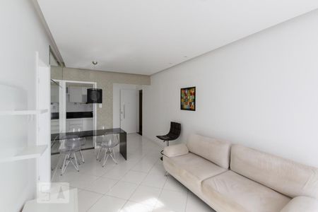 Sala de kitnet/studio para alugar com 1 quarto, 54m² em Canela, Salvador
