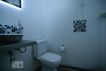 Casa à venda com 150m², 3 quartos e 2 vagas Casa à venda com 150m², 3 quartos e 2 vagasBanheiro da Suíte