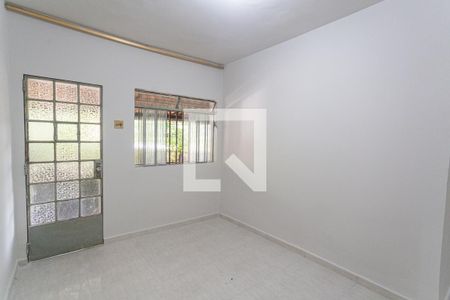 Sala de casa à venda com 3 quartos, 100m² em Santa Cruz, Belo Horizonte