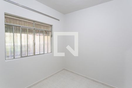 Quarto 2 de casa à venda com 3 quartos, 100m² em Santa Cruz, Belo Horizonte