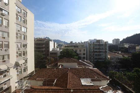 Sala Vista de apartamento para alugar com 2 quartos, 40m² em Tijuca, Rio de Janeiro
