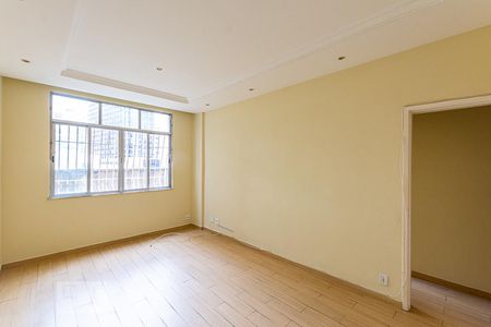 Apartamento à venda com 90m², 2 quartos e 1 vagaSala