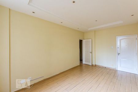 Apartamento à venda com 90m², 2 quartos e 1 vagaSala