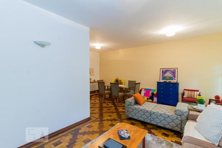 Sala de Estar de casa à venda com 6 quartos, 250m² em Jardim Maria Helena, Guarulhos