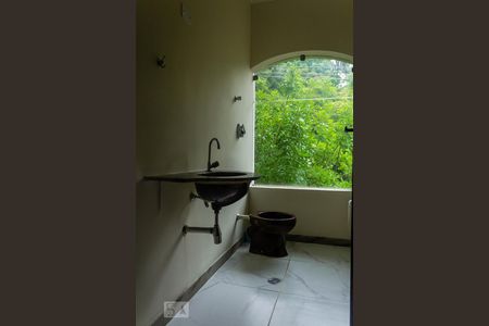 Casa à venda com 463m², 4 quartos e 5 vagas Casa à venda com 463m², 4 quartos e 5 vagasLavabo