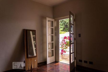 Casa à venda com 463m², 4 quartos e 5 vagas Casa à venda com 463m², 4 quartos e 5 vagasSuíte 2