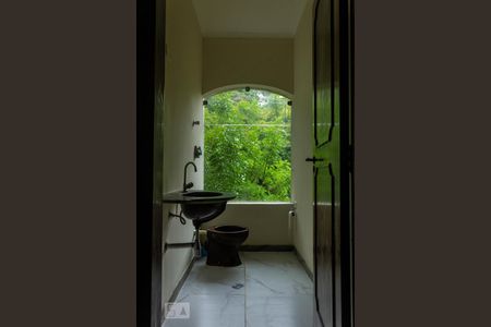 Casa à venda com 463m², 4 quartos e 5 vagas Casa à venda com 463m², 4 quartos e 5 vagasLavabo