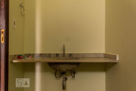 Casa à venda com 463m², 4 quartos e 5 vagas Casa à venda com 463m², 4 quartos e 5 vagasBanheiro Suíte 2