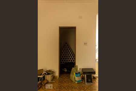 Casa à venda com 463m², 4 quartos e 5 vagas Casa à venda com 463m², 4 quartos e 5 vagasSalão de Festas - Adega