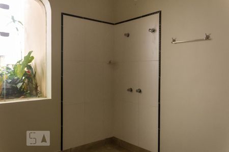 Casa à venda com 463m², 4 quartos e 5 vagas Casa à venda com 463m², 4 quartos e 5 vagasBanheiro Suíte 1