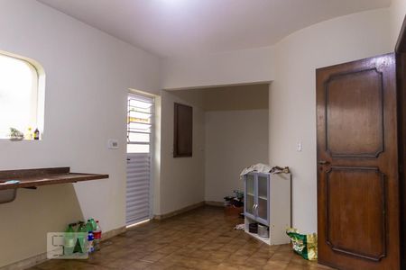 Casa à venda com 463m², 4 quartos e 5 vagas Casa à venda com 463m², 4 quartos e 5 vagasCozinha