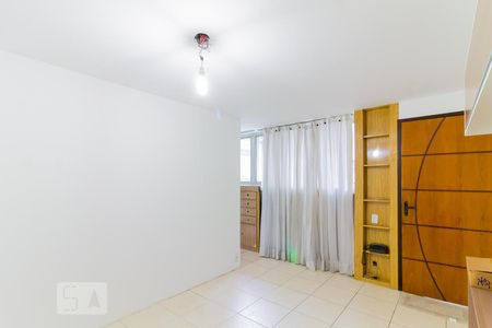 Sala de apartamento para alugar com 3 quartos, 58m² em Parque Cecap, Guarulhos