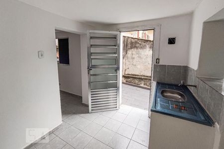 Cozinha de casa para alugar com 1 quarto, 40m² em Vila Alpina, São Paulo