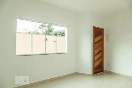 Sala de casa de condomínio para alugar com 2 quartos, 122m² em Parada Xv de Novembro, São Paulo