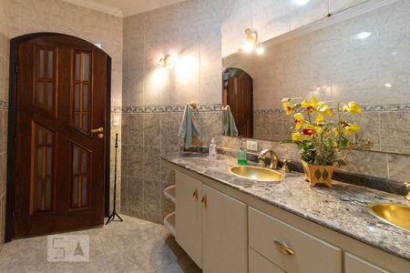 Lavabo de casa à venda com 5 quartos, 351m² em Jardim Roberto, Osasco