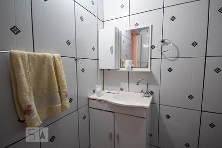 Banheiro da Suíte 1 de casa para alugar com 2 quartos, 70m² em Jardim Roberto, Osasco