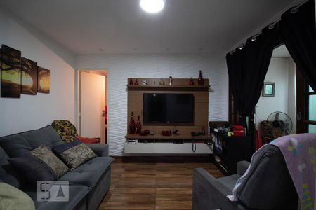 Sala de casa para alugar com 2 quartos, 70m² em Jardim Roberto, Osasco