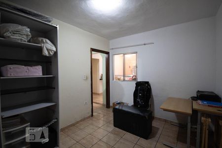 Quarto de casa para alugar com 1 quarto, 45m² em Jardim Roberto, Osasco