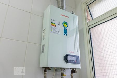 Apartamento à venda com 77m², 2 quartos e 1 vaga Apartamento à venda com 77m², 2 quartos e 1 vagaDetalhe da Área de Serviço