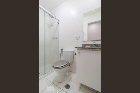 Apartamento à venda com 77m², 2 quartos e 1 vaga Apartamento à venda com 77m², 2 quartos e 1 vagaBanheiro Social