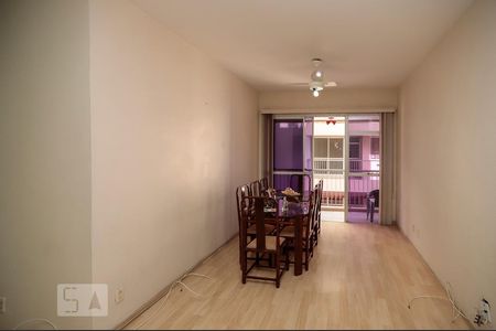 Apartamento à venda com 114m², 3 quartos e 1 vagaSala