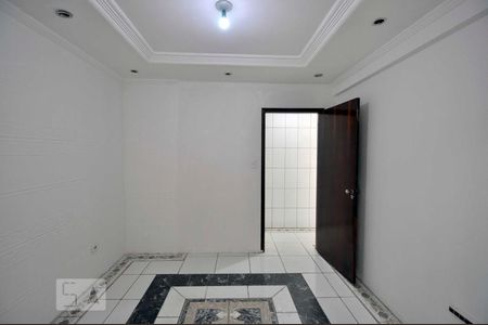 Quarto de kitnet/studio para alugar com 1 quarto, 50m² em Km 18, Osasco